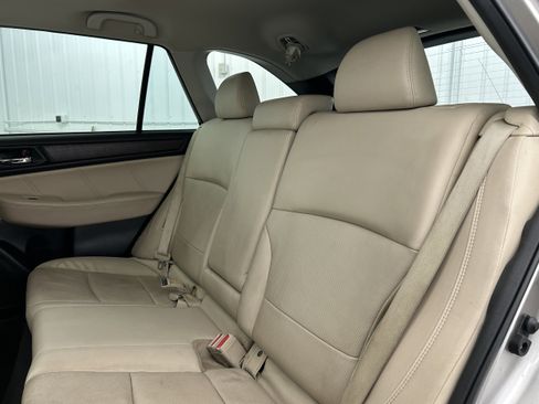 Used 2019 Subaru Outback 2.5i Limited AWD/4WD image 30