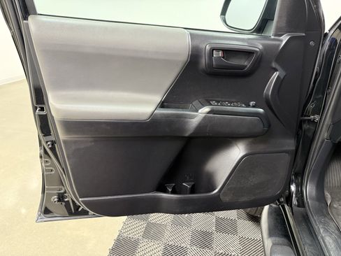 Used 2021 Toyota Tacoma SR image 10