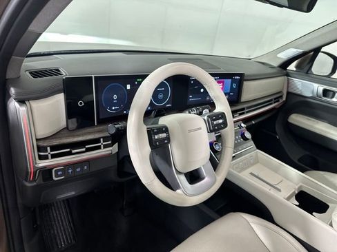 Used 2024 Hyundai Santa Fe Limited image 13