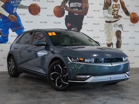 Used 2023 Hyundai Ioniq 5 SEL RWD image 2