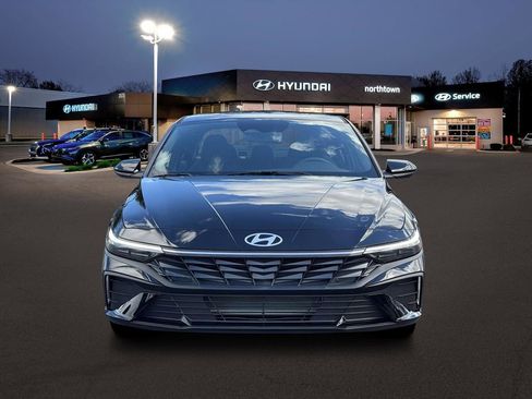 New 2026 Hyundai Elantra Sport image 12