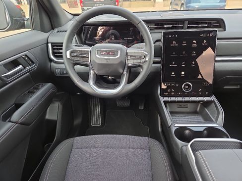 New 2026 GMC Terrain Elevation FWD image 9