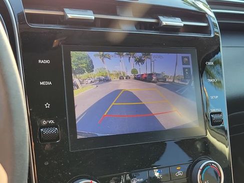 Used 2023 Hyundai Tucson SEL FWD image 28