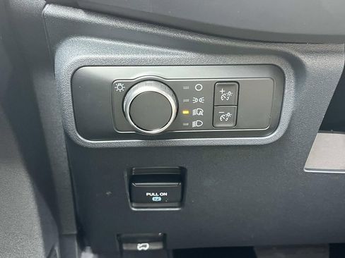 New 2025 Ford Bronco 4-Door image 4