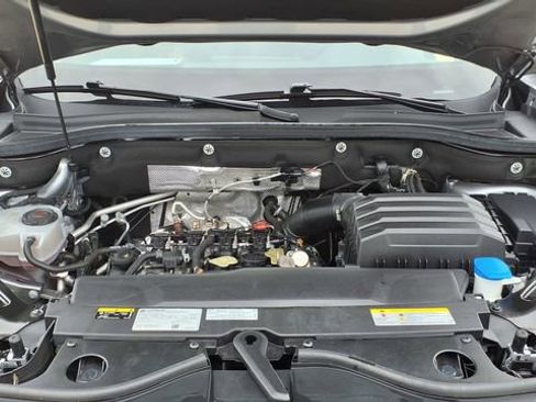 Used 2024 Volkswagen Atlas SE image 37