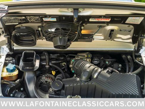 Used 2002 Porsche 911 Carrera RWD image 8