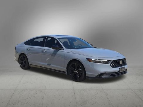 Used 2023 Honda Accord Sport image 8
