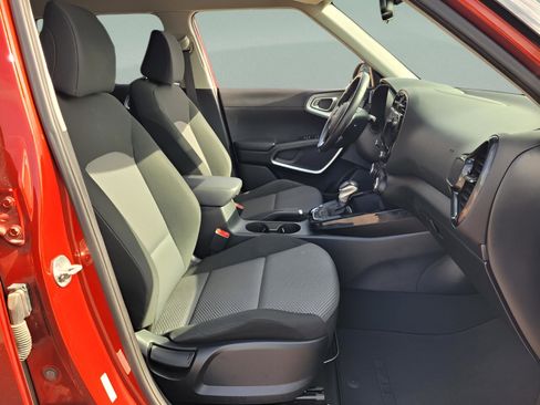 Used 2022 Kia Soul X-Line image 20