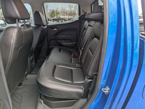 Used 2022 Chevrolet Colorado ZR2 w/ ZR2 Dusk Special Edition image 17