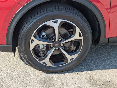 Certified 2025 Ford Escape ST-Line Elite image 11