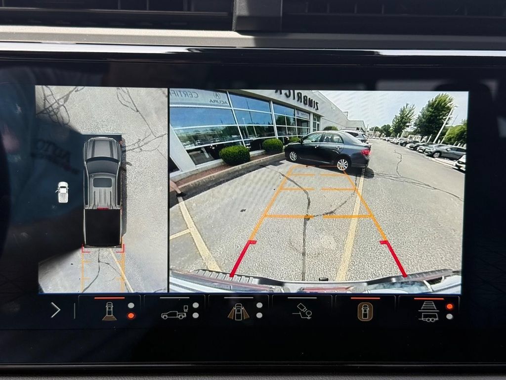 Used 2024 GMC Sierra 1500 AT4 w/ Technology Package AWD/4WD image 20
