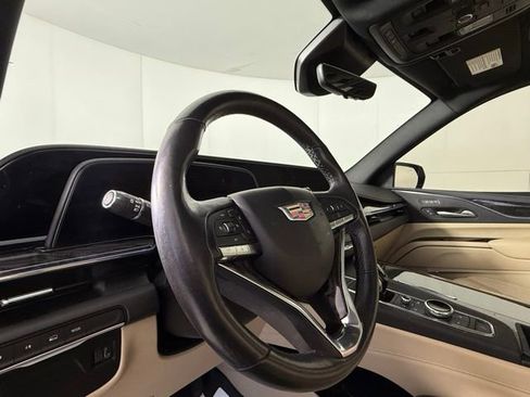 Certified 2021 Cadillac Escalade ESV Premium Luxury w/ LPO, Radiant Package image 12