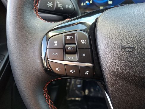 Used 2022 Ford Escape SEL w/ SEL Stealth AWD Package image 21