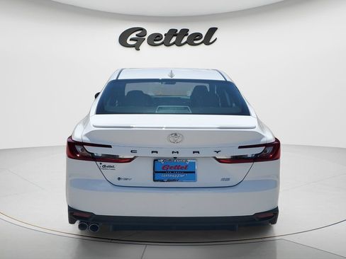 Used 2025 Toyota Camry SE w/ Convenience Package FWD image 6
