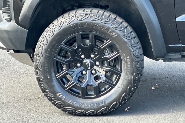 Used 2023 Chevrolet Colorado Trail Boss w/ LPO, Skid Plate Package AWD/4WD image 31