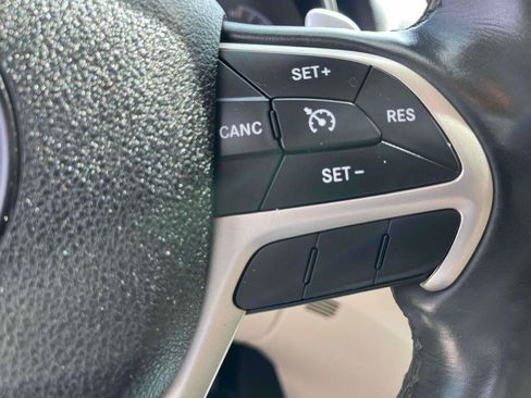Used 2016 Jeep Grand Cherokee Limited AWD/4WD image 38