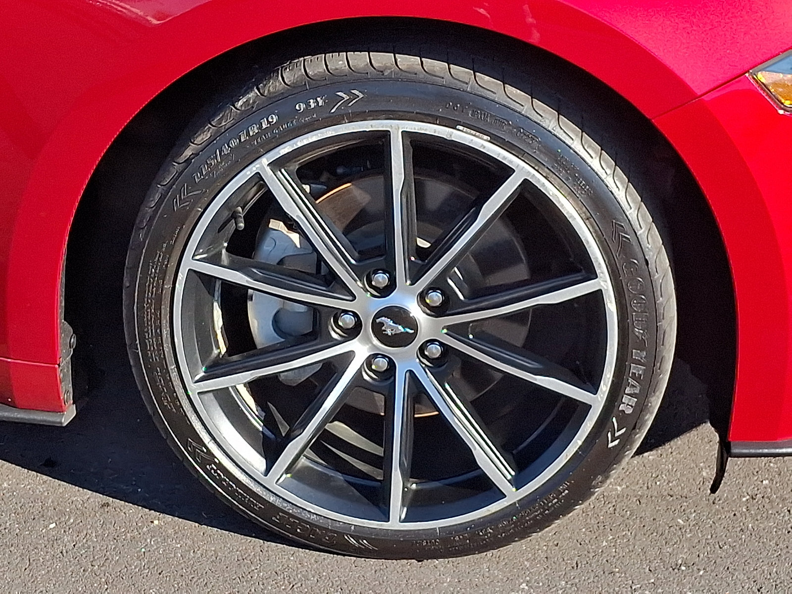 Used 2020 Ford Mustang Premium w/ Equipment Group 201A RWD image 8