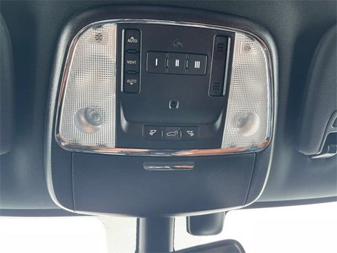 Used 2019 Dodge Durango R/T w/ Trailer Tow Group IV image 23