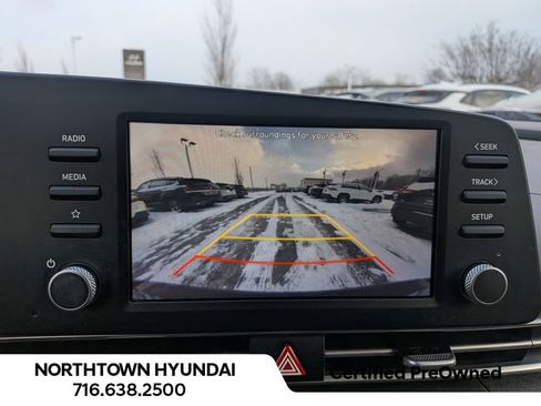 Certified 2023 Hyundai Elantra SE image 19