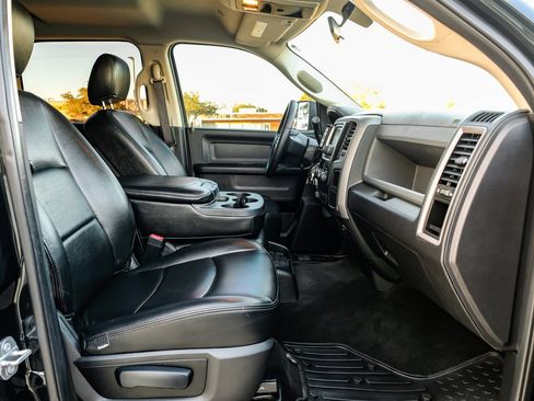 Used 2017 RAM 2500 Tradesman w/ Popular Equipment Group image 37