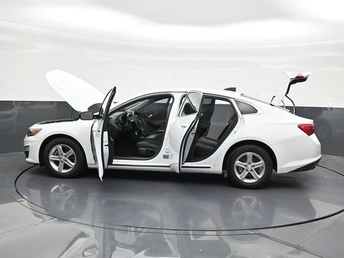 Used 2024 Chevrolet Malibu LS FWD image 33