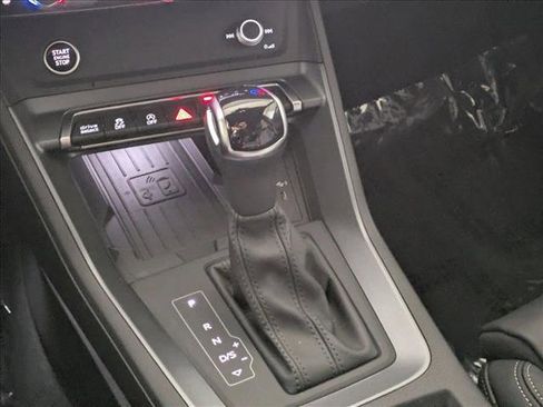 Certified 2025 Audi Q3 2.0T Premium w/ Convenience Package image 12
