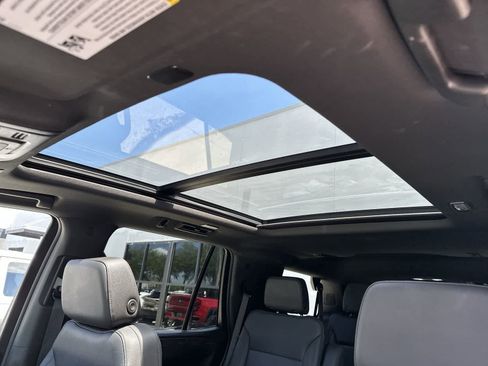 Used 2023 Chevrolet Tahoe LT w/ LT Signature Plus Package RWD image 28