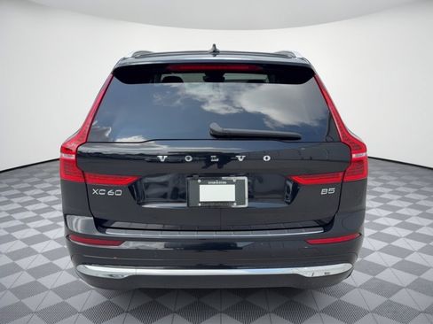 Used 2023 Volvo XC60 B5 Plus w/ Protection Package Premier FWD image 11