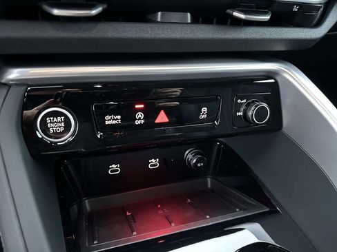 New 2025 Audi Q5 Premium Plus image 21