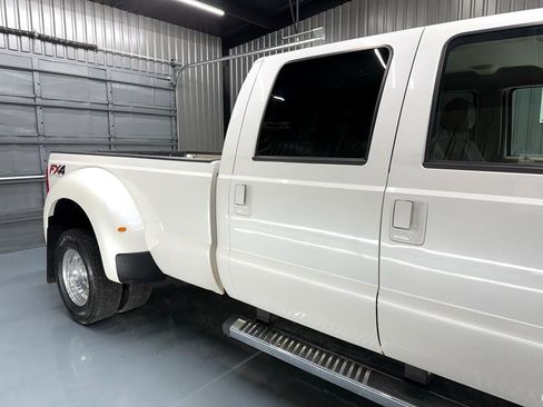 Used 2015 Ford F350 Lariat w/ Chrome Package image 13