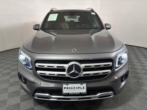 Used 2023 Mercedes-Benz GLB 250 image 3