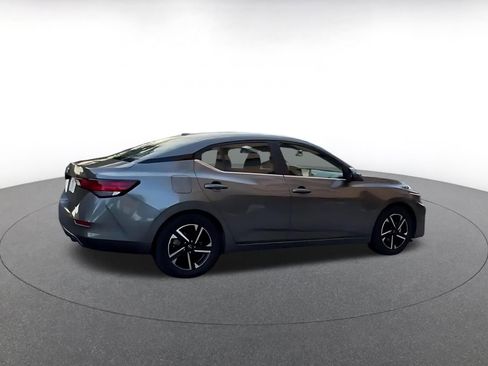 Used 2025 Nissan Sentra SV FWD image 15