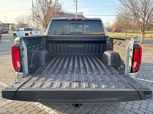 New 2026 GMC Sierra 1500 AT4X w/ LPO, Black Badging Package image 48