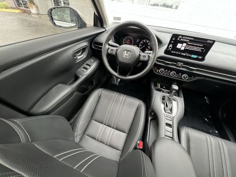 Used 2024 Honda HR-V EX-L image 4
