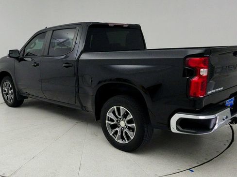 Used 2022 Chevrolet Silverado 1500 LT RWD image 6