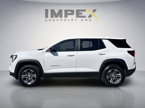 Used 2026 GMC Terrain Elevation w/ Technology Package II AWD/4WD image 2