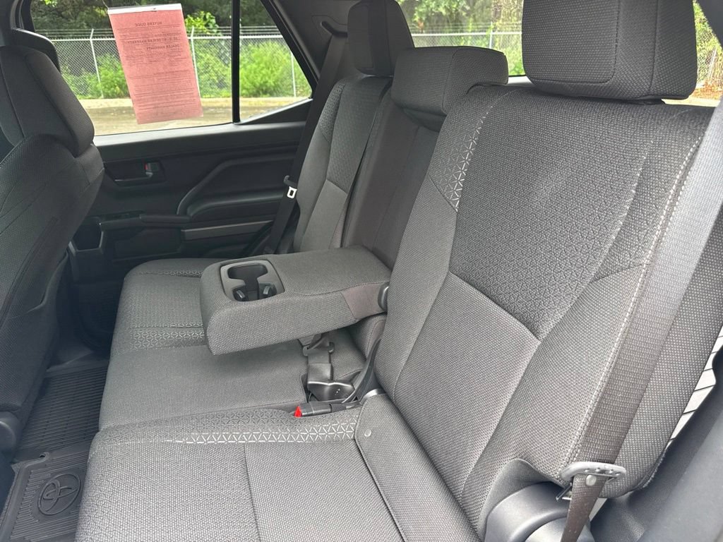 Used 2026 Toyota 4Runner SR5 AWD/4WD image 16