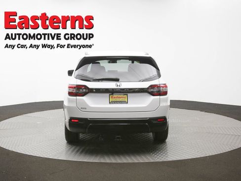 Used 2023 Honda Pilot LX image 36