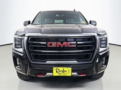 Used 2022 GMC Yukon XL AT4 w/ AT4 Premium Plus Package AWD/4WD image 2