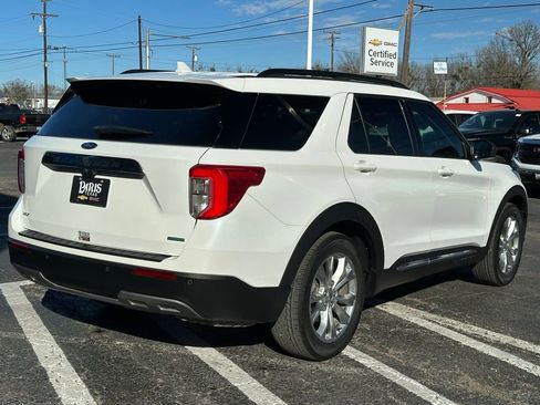 Used 2020 Ford Explorer XLT w/ Equipment Group 202A image 6