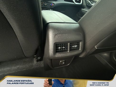 Used 2023 GMC Terrain SLE w/ Driver Convenience Package FWD image 29