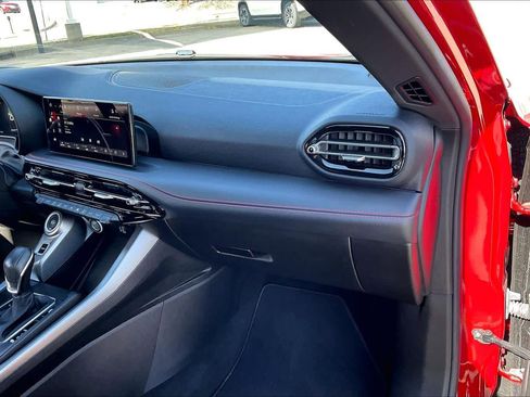 Used 2024 Dodge Hornet R/T w/ R/T Blacktop Package image 18