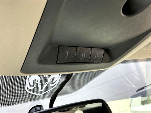 Used 2011 RAM 1500 R/T w/ Remote Start & Security Group RWD image 33