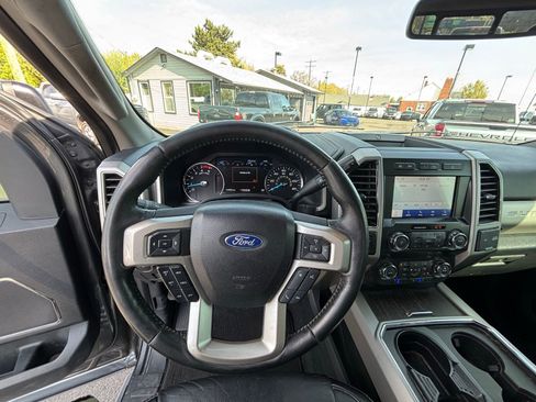 Used 2020 Ford F350 Lariat image 12