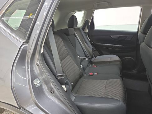 Used 2020 Nissan Rogue S image 9