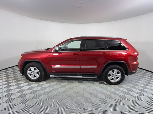 Used 2011 Jeep Grand Cherokee Laredo w/ Mopar Chrome Edition Group AWD/4WD image 8