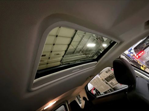 Used 2019 Ford EcoSport SE image 13