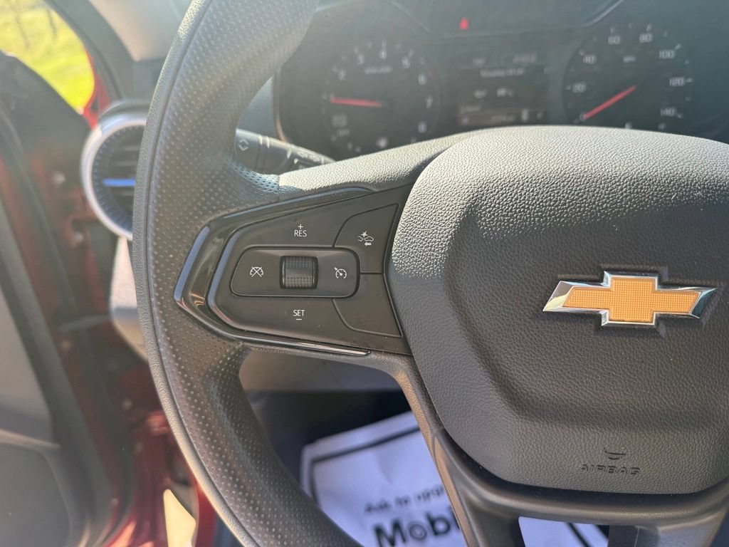 Used 2024 Chevrolet Trax LS FWD image 28
