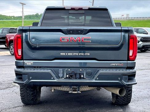 Used 2020 GMC Sierra 2500 AT4 w/ AT4 Premium Package image 4