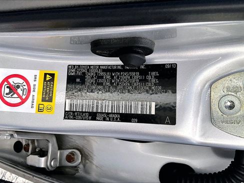 Used 2013 Toyota Highlander Limited image 19